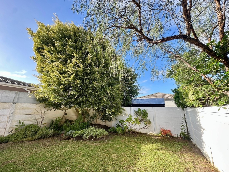 To Let 2 Bedroom Property for Rent in West Beach Western Cape